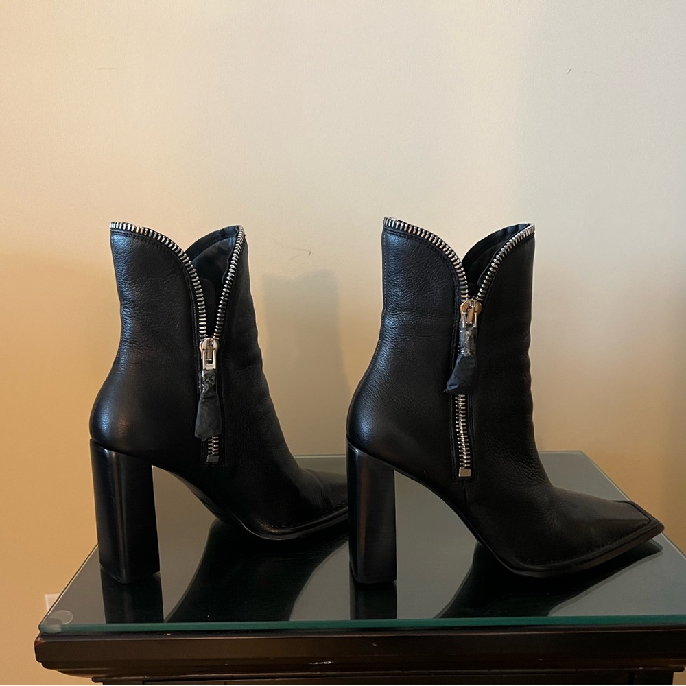 Alexander Wang Black Heeled Boots with Zipper